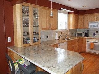 3rd image of 10404 Ludlow Ave