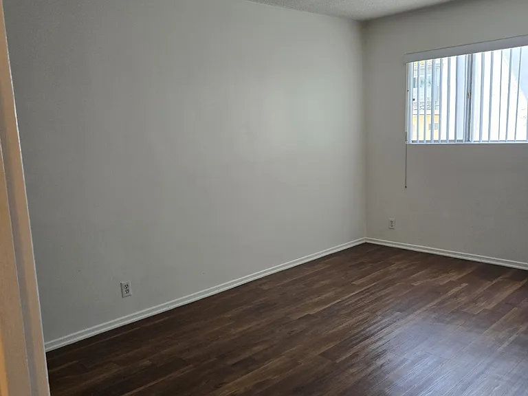 11661 Texas Ave #6 — Photo 9