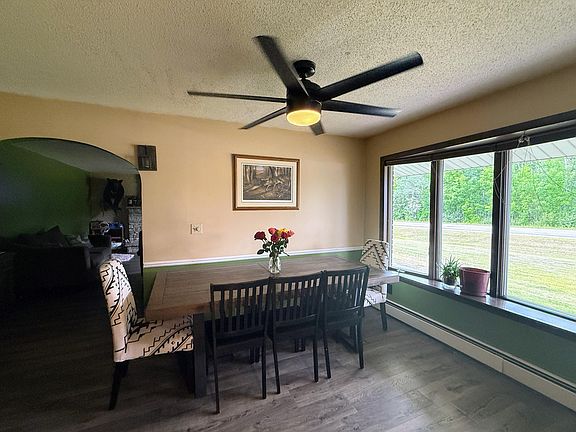 5th image of 2364 Vanyea Rd