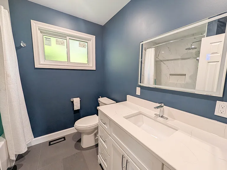 6332 Sherwood Rd — Photo 16