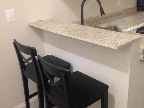 4th image of 124 Trenton St #105