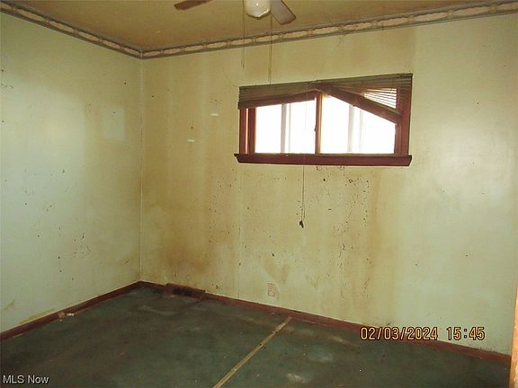 5th image of 3186 W 71st St