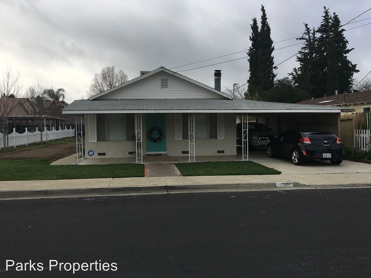 707 Sarah St photo 1