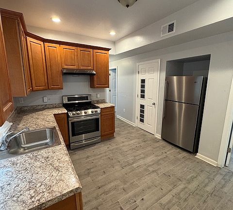 5th image of 359 Madison Ave Floor 2