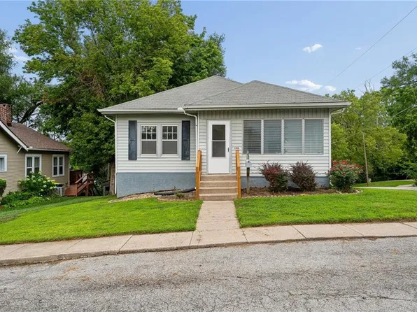 138 High St, Liberty, MO 64068