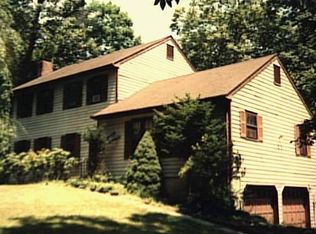 5 Hopbrook Rd, Brookfield, CT 06804