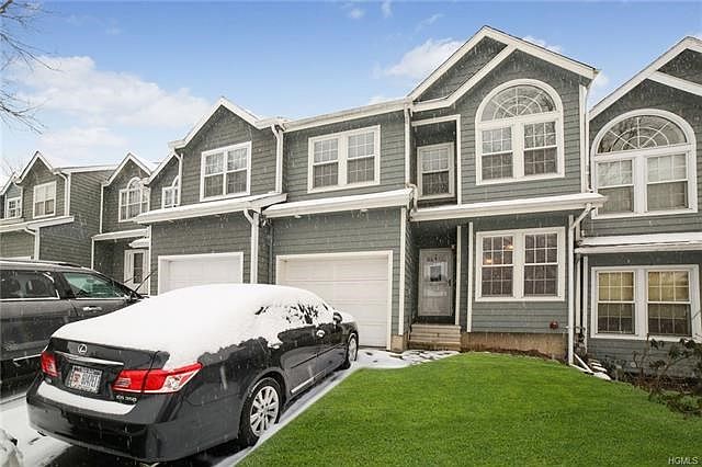 1st image of 119 Pinebrook Dr