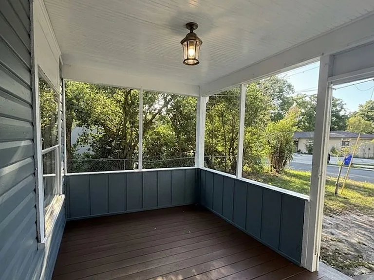 1618 Wayman St — Photo 2
