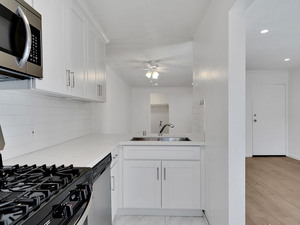 1st image of 1255 N Orange Dr #0B-1Ba-600Sqft