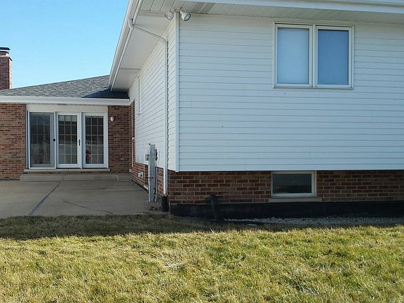 2nd image of 10820 Lockwood Ave