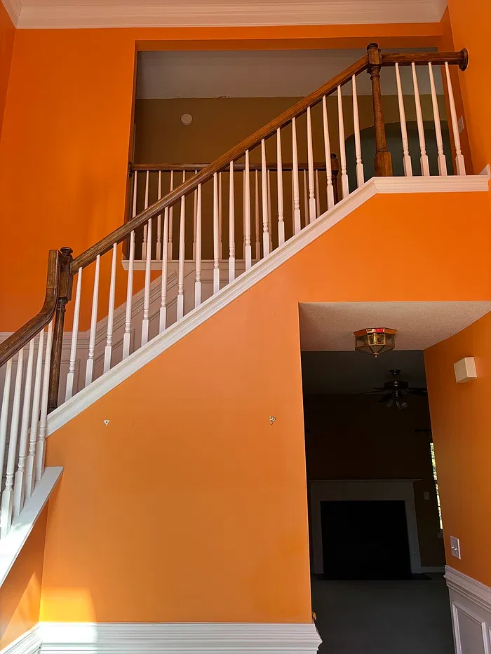 5 bed, 3.0 bath, 1976 sqft, $2,650 — Photo 2