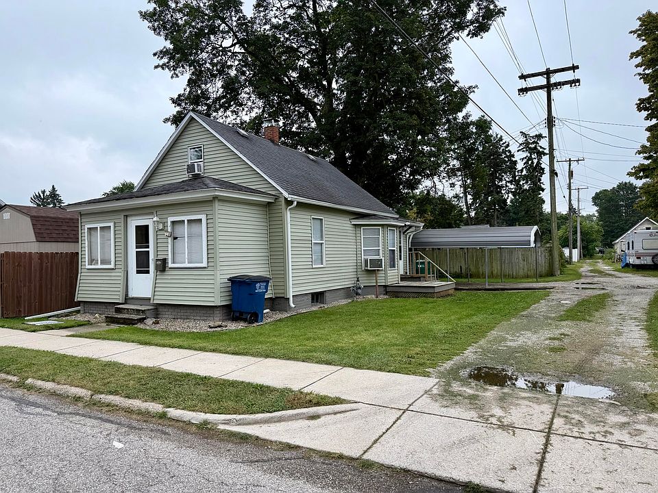 1st image of 108 Tecumseh St