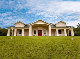 19551 Tammy Ln, North Fort Myers, FL 33917