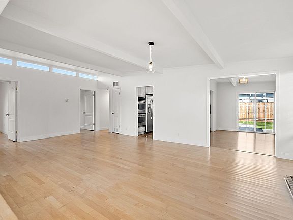 2nd image of 1721 Hamlet St