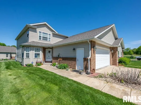 523 Eagle Dr, Lacon, IL 61540