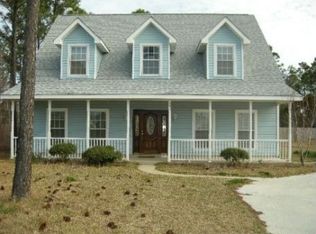 153 Palmetto Ave, Mary Esther, FL 32569