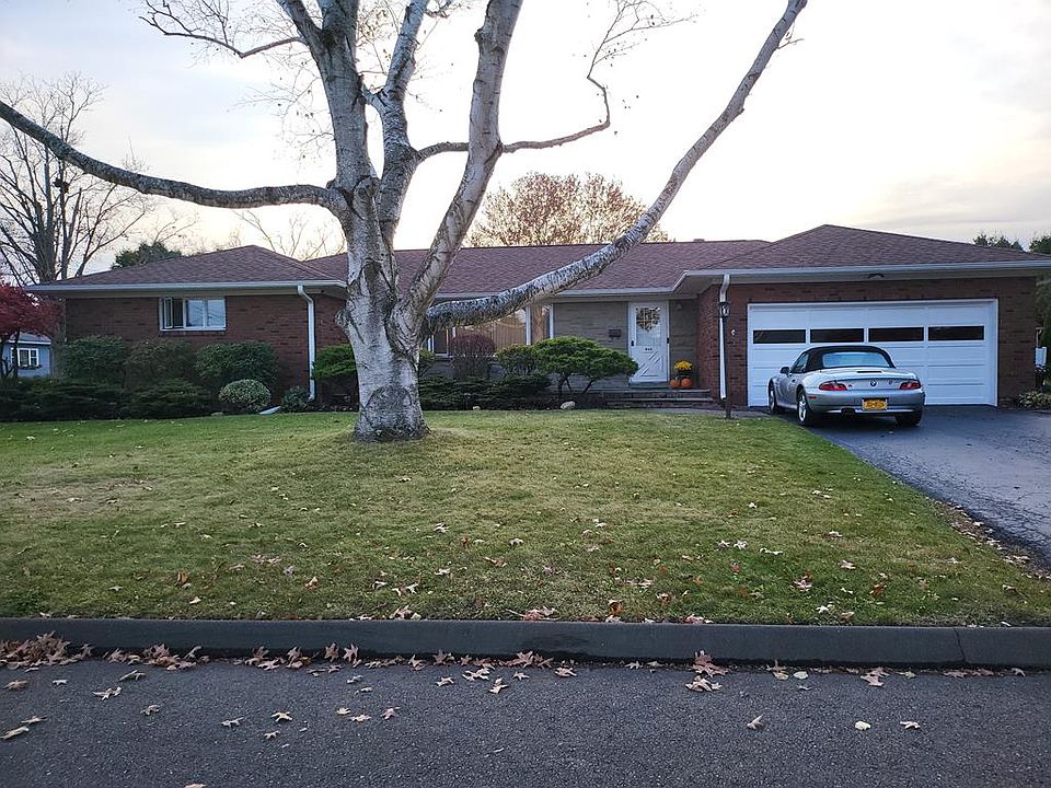 1st image of 403 Bush Ave