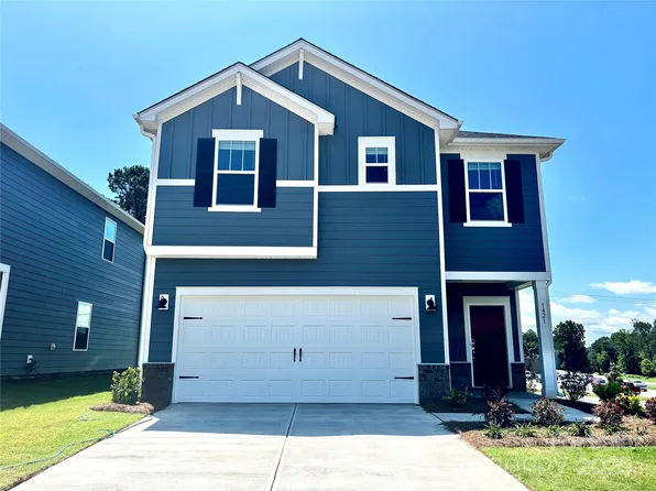 1421 Wildflower St, Newton, NC 28658