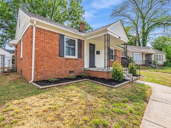 3rd image of 3811 S Goodman Cir