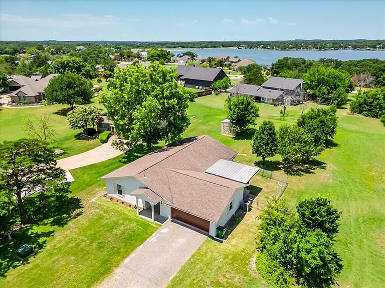 104 Pontiac Dr — Photo 37