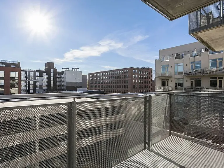 214 N 11th St #5H — Photo 5