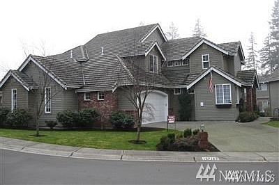 1st image of 15716 Country Club Dr