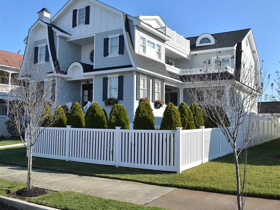 1st image of 2009 Bay Ave