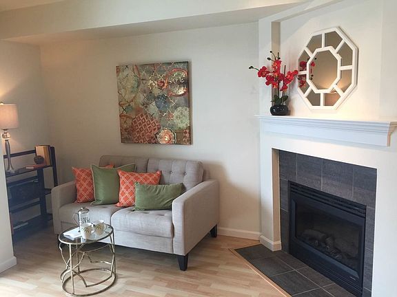 4th image of 1525 NW 57th St Unit 208