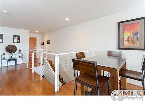 3rd image of 1608 India St Unit 405