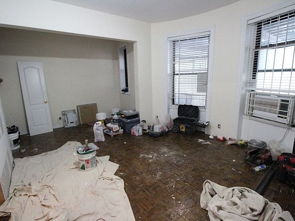 5th image of 929 W End Ave #2C