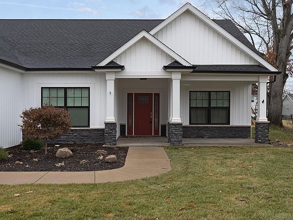 3rd image of 4180 Admirals Pointe Dr