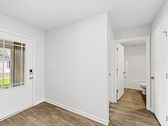 3rd image of 1236 Marjorie Ln