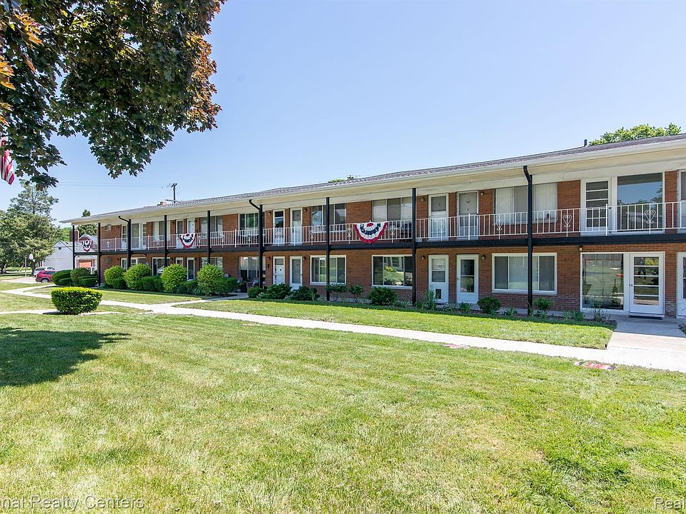 1st image of 2119 Clawson Ave APT 205