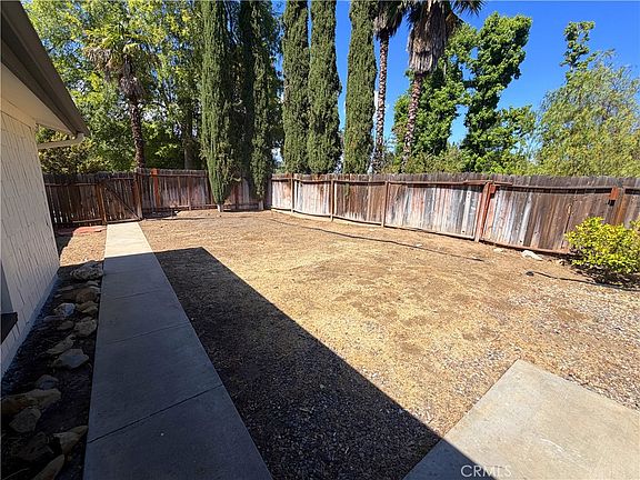 3rd image of 22238 Flanco Rd