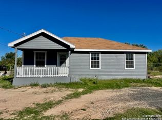 300 Chaparral St, Uvalde, TX 78801