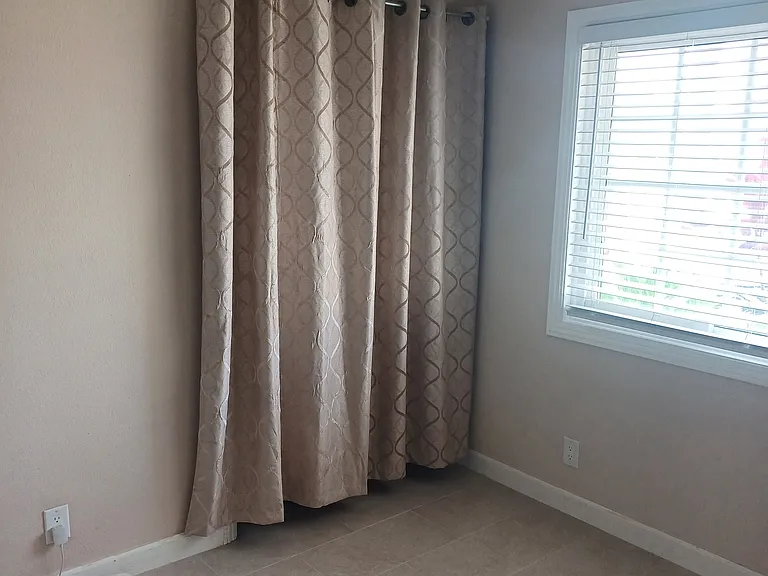 5851 Richmond Ave — Photo 11