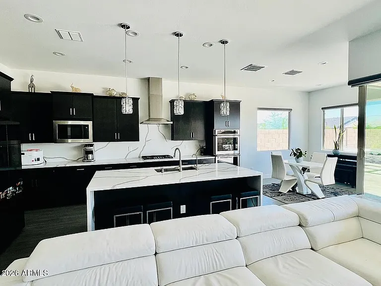 8513 W Rancho Dr — Photo 3