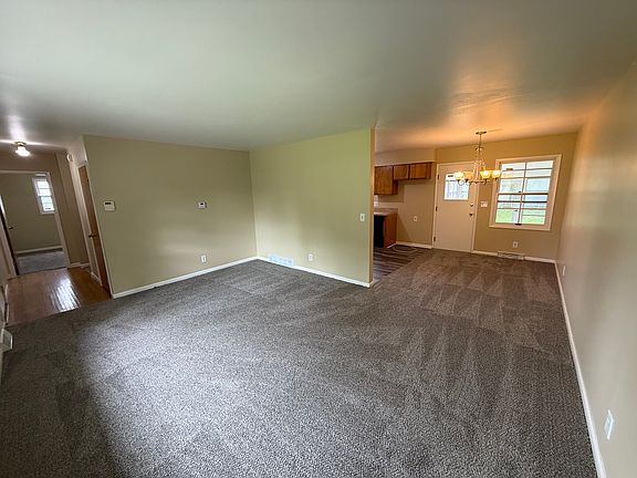 3rd image of 5414 Sandra Ct
