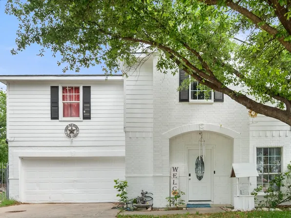 3005 Ronay Dr, Forest Hill, TX 76140