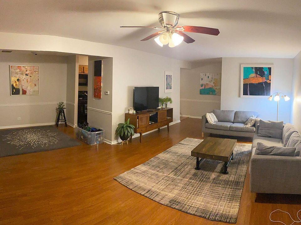 1st image of 2650 Mitchell Dr APT 1