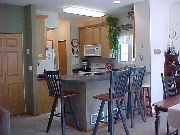 2nd image of 446 Borden St