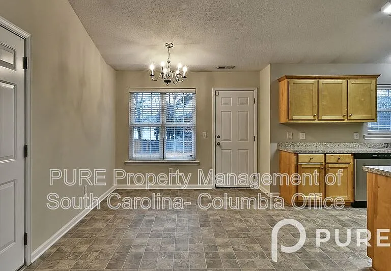 321 Downs Dr — Photo 21