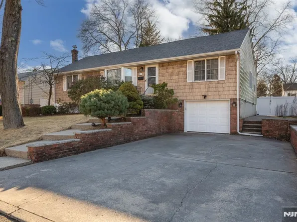 128 Calvin St, Washington Township, NJ 07676