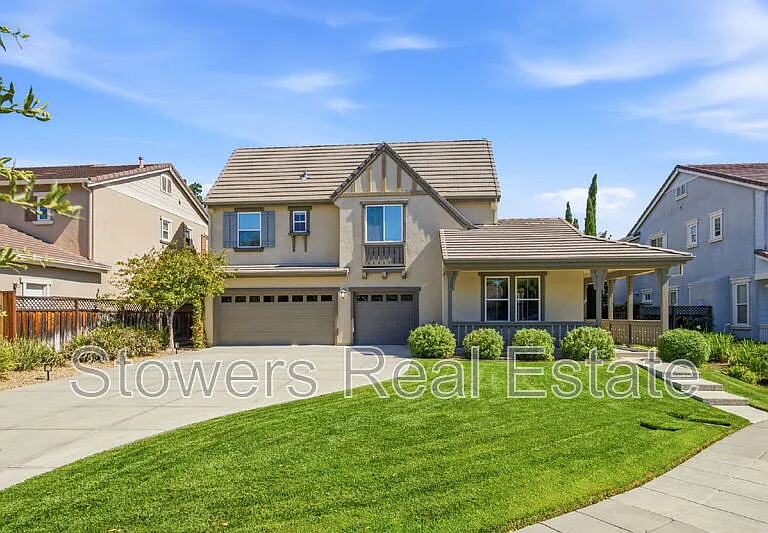145 Bryant Ct — Photo 3