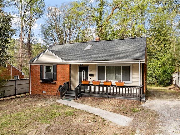 3rd image of 326 Angier Ave