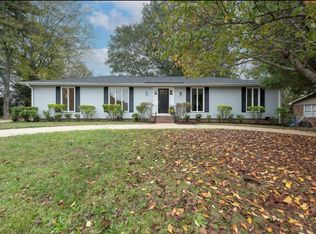 8 Berea Forest Cir, Greenville, SC 29617