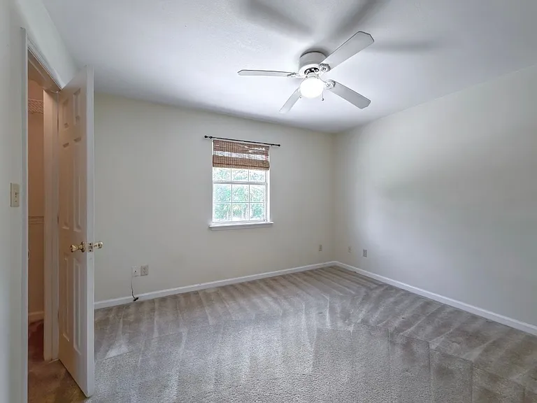 836B W Georgia St — Photo 19