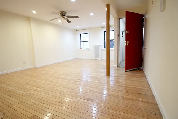 Rented by Elite NY Holdings | media 13
