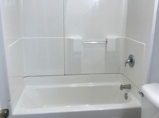 117 8th Ave APT 1, Rochelle, IL 61068