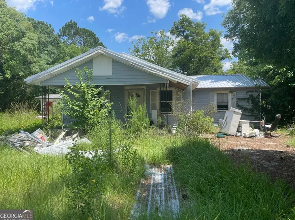 2379 Minnesota Ave, Waycross, GA 31503